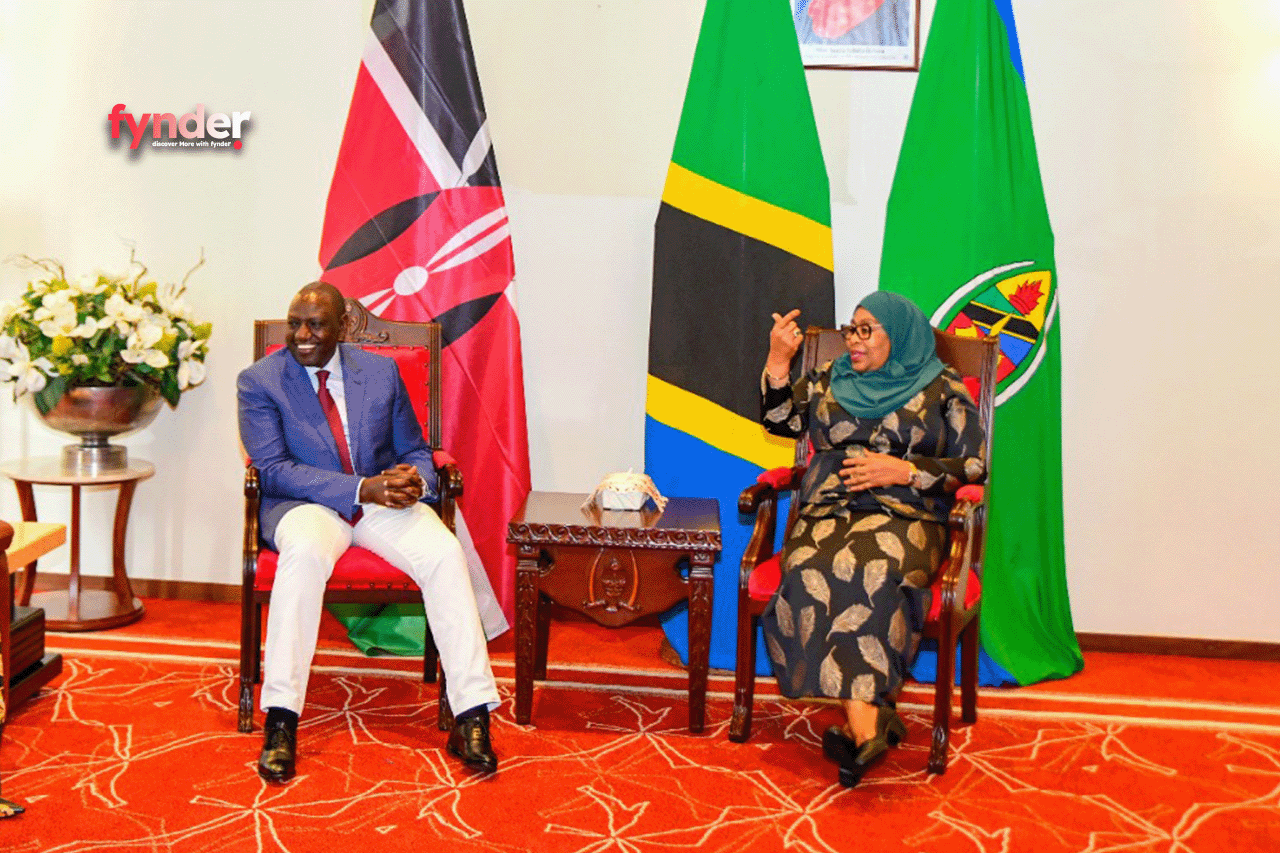 This is an image of the president of Kenya Willian Rutu and Tanzania president Hassan Samia Suluhu